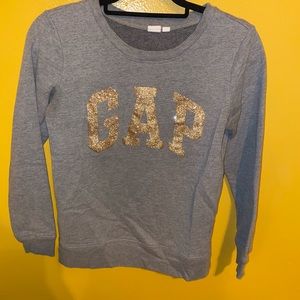 Gap sweater